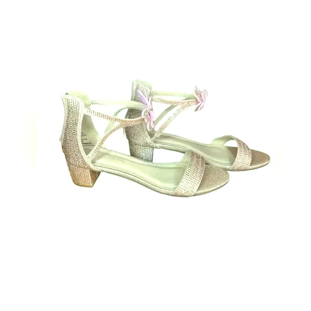 2/$30 Women’s rose gold butterfly dressy sandals sz 6